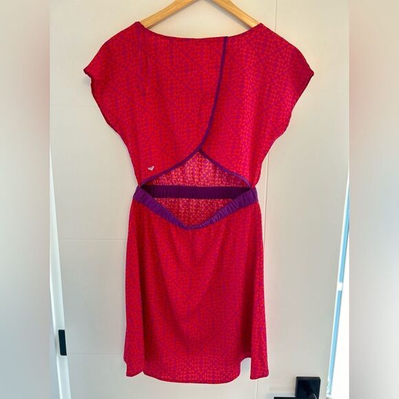 Cute Roxy Dress with open back - Picture 3 of 5